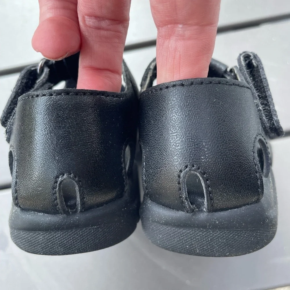 Black Kids Sandals‎